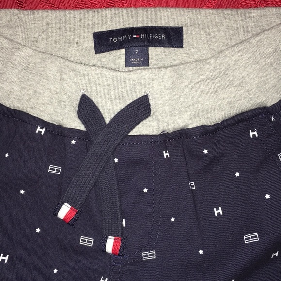 Tommy Hilfiger Boys Shorts - Picture 3 of 7